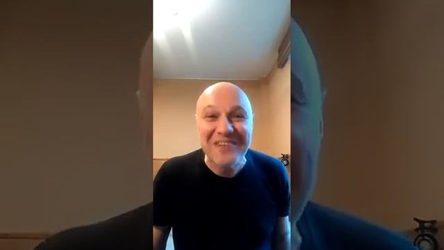 Доцент ИТИ Александр Кулямин читает детский стих в честь Дня защиты детей!
