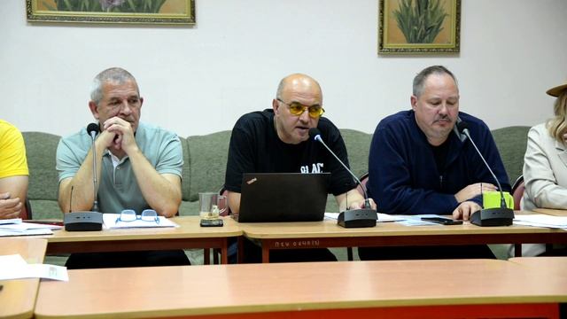 Профессиональные риски критика.