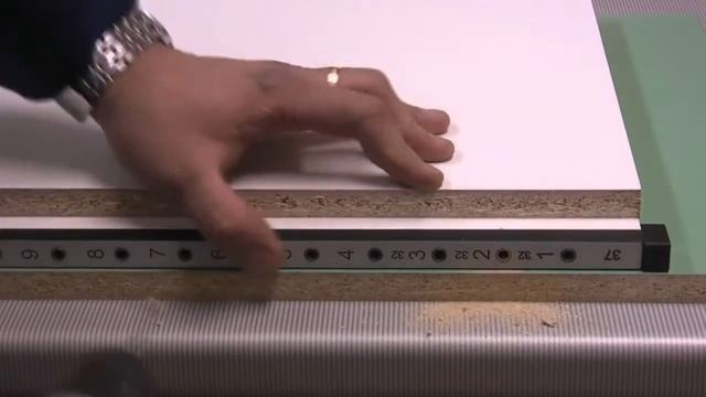 МК 03. Мебельный кондуктор торцевой для стяжек евровинтов (конфирмат) система "32", для ЛДСП 16 мм смотреть онлайн