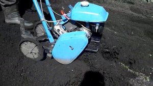 Пахота мотокультиватором Крот