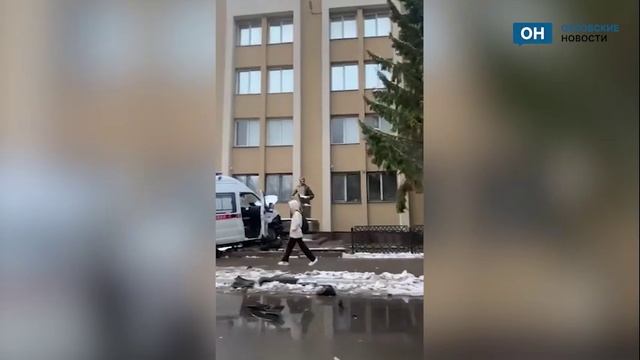 В Орле машина скорой помощи въехала в Дзержинского