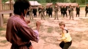 Синтия Ротрок против Хванг Джанг Ли [Cynthia Rothrock vs Hwang Jung Lee]