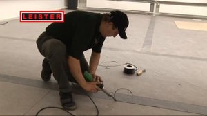 Сварка линолеума феном Leister Triac ST
