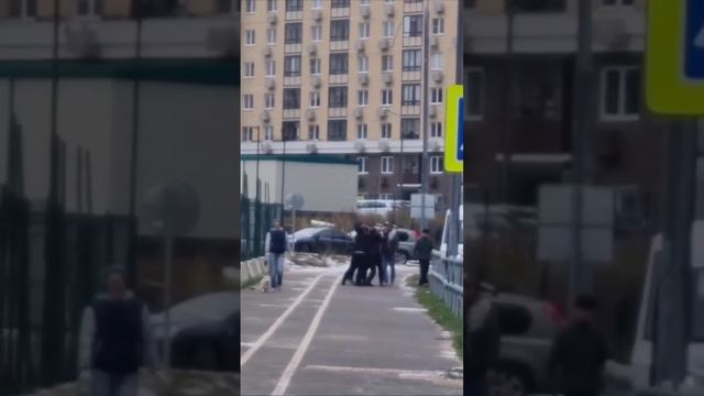 ‼️В ЖК Томилино Парк на конечной остановке что-то не поделили водители маршруток‼️