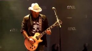 Pretty Maids - It Comes Alive