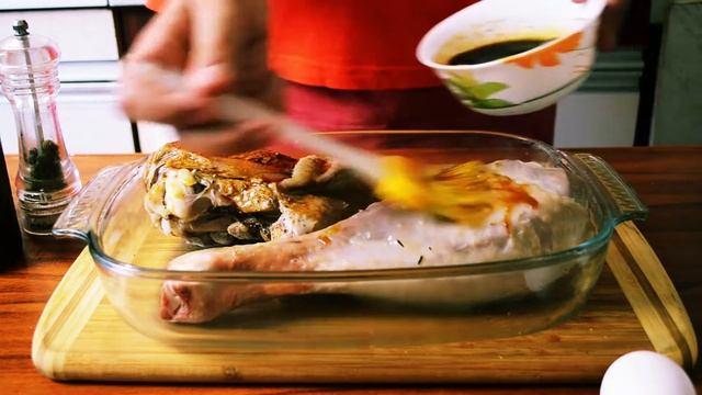 Голени индейки с лимонным соусом. смотреть онлайн