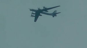 Два самолёта Ту-95 «Медведь» над Тверью Two Tu -95 "Bear" of Tver