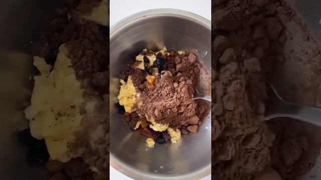 Брауни без муки с сухофруктами и орехами🍫