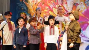 Вокальный коллектив "Забавушка". Театрализованный номер "Как родная меня мать провожала"