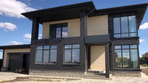 Смотрим большой двухэтажный дом в стиле хай-тек, п. Дубовое