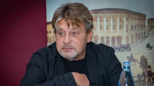 АЛЕКСАНДР ДОМОГАРОВ: КАК ВЕРТИНСКИЙ ПОКОРЯЛ ЗАПАД