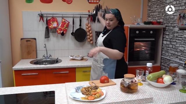 Утреннее меню. Готовим " Курицу с овощами".