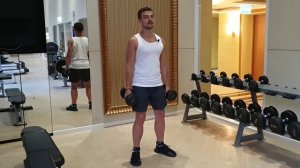 ПРИСЕДАНИЯ С ГАНТЕЛЯМИ / КАЧАЕМ НОГИ / ТЕХНИКА УПРАЖНЕНИЯ / КАК НАКАЧАТЬ НОГИ / КАК НАКАЧАТЬ ЯГОДИЦЫ