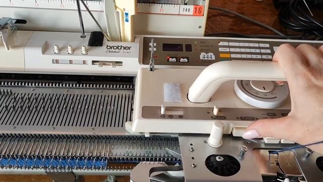 Прессовый узор на машине Бразер. смотреть онлайн