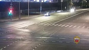 Эвакуатор для чужой автомашины
Текстовая версия на https://dzen.ru/a/ZzusfDVyBDp6kHpe