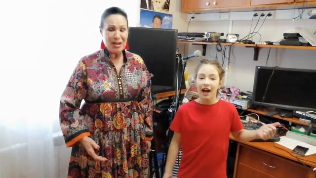 Лидия Васильева, Ярослава Ячменёва. "Катюша" музыка - М. Блантер, слова - М. Исаковский