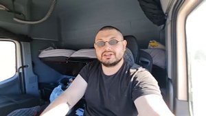 Тяжёлый рейс. Опять посылка. Говн..еды коментаторы. #дальнобой