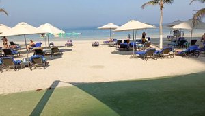 Лифт, Холл, Дорога на пляж ... Отель Fairmont Adjman - ОАЭ - Аджман - Дубай...