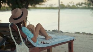 6473320-uhd_3840_2160_25fps