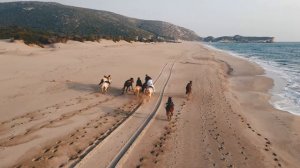 6577817-uhd_4096_1974_30fps