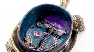 Шкатулка в виде черепахи с ручной росписью