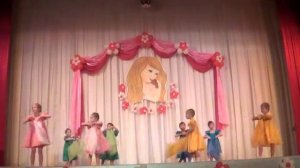 Танец с шарфами для мам.