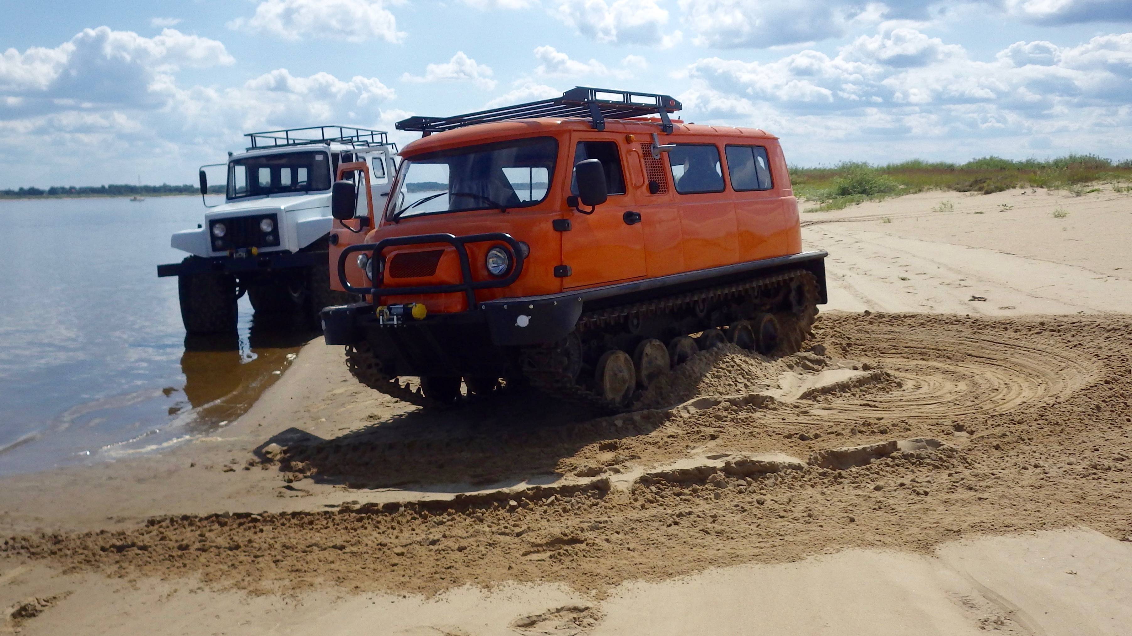 ЗВМ-2411 Узола в пассажирском исполнении кузова (ООО ЗВМ)