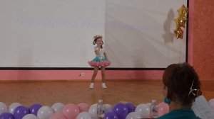 Василиса Федченко с песней "А я устала". 8 лет