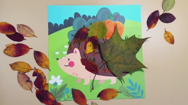 Осенняя поделка Ёжик | Аппликации из бумаги и листьев смотреть онлайн