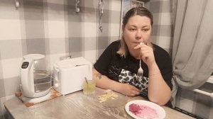 Простой ужин 🍴 Макароны с яйцом и салат из свёклы ☺️