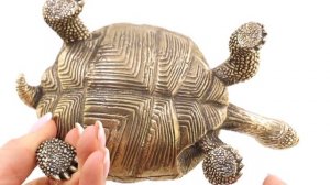 Шкатулка в виде черепахи с ручной росписью
