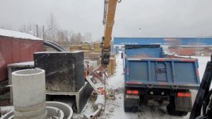 Грузим плиты для объекта 🏗️.mp4