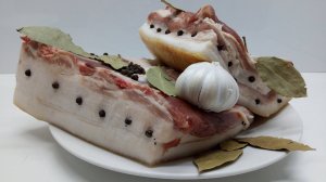 Простой и вкусный рецепт ЗАСОЛКИ САЛА в рассоле. Домашнее сало вы теперь будете солить только так.