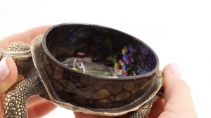 Шкатулка в виде черепахи с ручной росписью