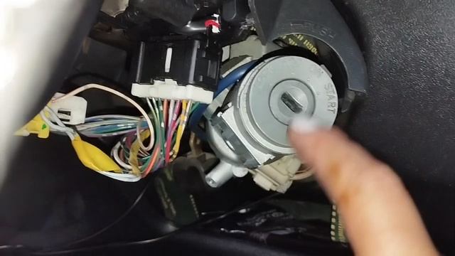 Не вставляется ключ в замок зажигания на Тойота витц. Как вставить ключ в замок зажигания на Тойота смотреть онлайн
