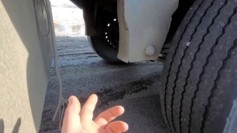 Купил Камаз. первый платёж по лизингу. итог месяца. Отправил магнитолу победителю