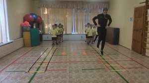 Координационная лестница : игровые упражнения и подвижные игры.