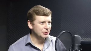 Алексей Терёхин читает отрывок "Василия Тёркина" для участников конкурса "Снова май, цветы и слёзы"