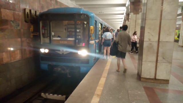 Прибытие и отпровления номерного на станции Октябрьская