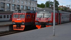 Вид из окна поезда по маршруту: Финляндский вокзал - Белоостров, через Сестрорецк