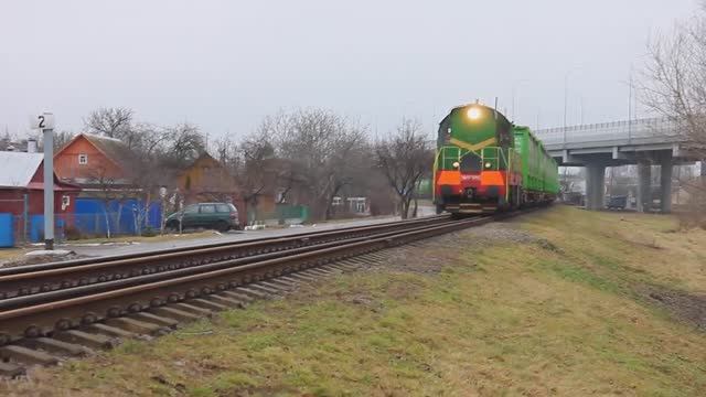 ЧМЭ3-2855 (БЧ, ТЧ-7 Брест, 1435 мм) с составом из 29 польских вагонов-щеповозов (ECCO rail)