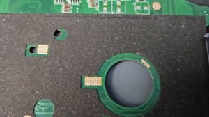 Ремонт ноутбука DNS. Не включается. Ищем КЗ