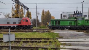 Движение локомотивов по удалению, друг за другом