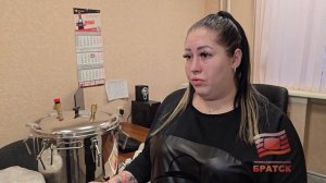 Волонтеру Екатерине вручили автоклав для изготовления блюд братчанам-защитникам на СВО