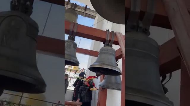 Звонарь - семинарист Алексей Янченко  Мастер- класс колокольного звона. Тобольский кремль