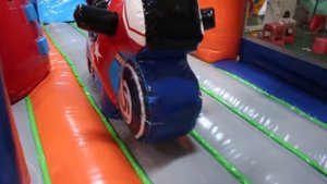 Надувной батут "Супер тачки 3D" 11*6.2*6 м - видео обзор