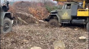 Буровая установка  провалилась - не беда есть лебедка !