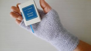 Проще некуда! МИТЕНКИ одинакого вяжутся для правой и левой руки. //Мастер- класс. //