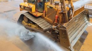 Строительство, после земляных работ надо технику помыть