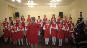 Хор музыкального отделения Журавушка Рождественская песенка Е.Зарицкая И. Шевчук